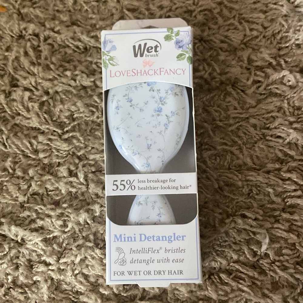 Loveshackfancy wet brush